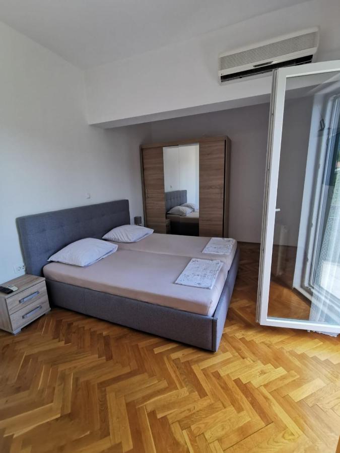 Kaštela Apartment Cirko מראה חיצוני תמונה