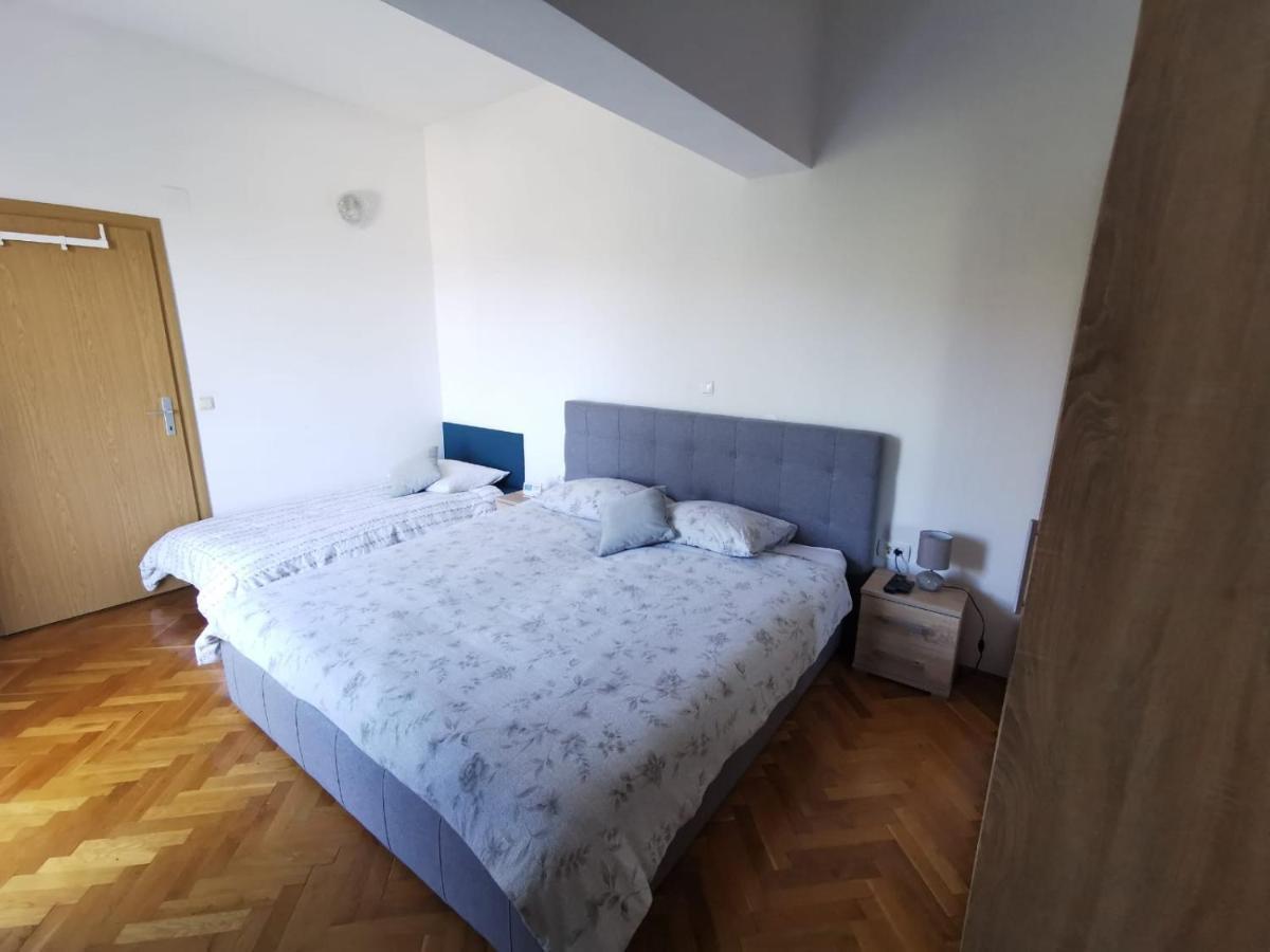 Kaštela Apartment Cirko מראה חיצוני תמונה