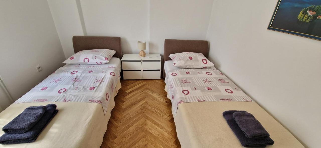 Kaštela Apartment Cirko מראה חיצוני תמונה