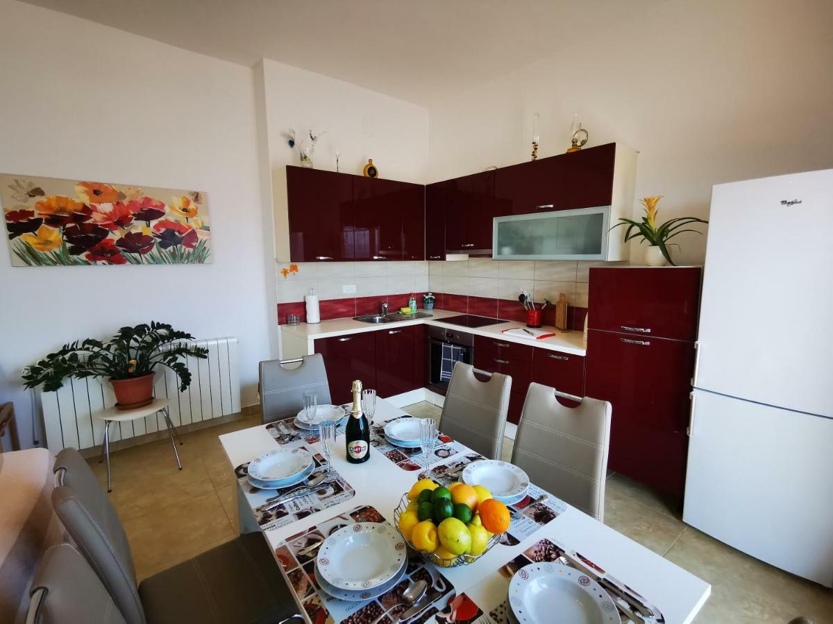 Kaštela Apartment Cirko מראה חיצוני תמונה